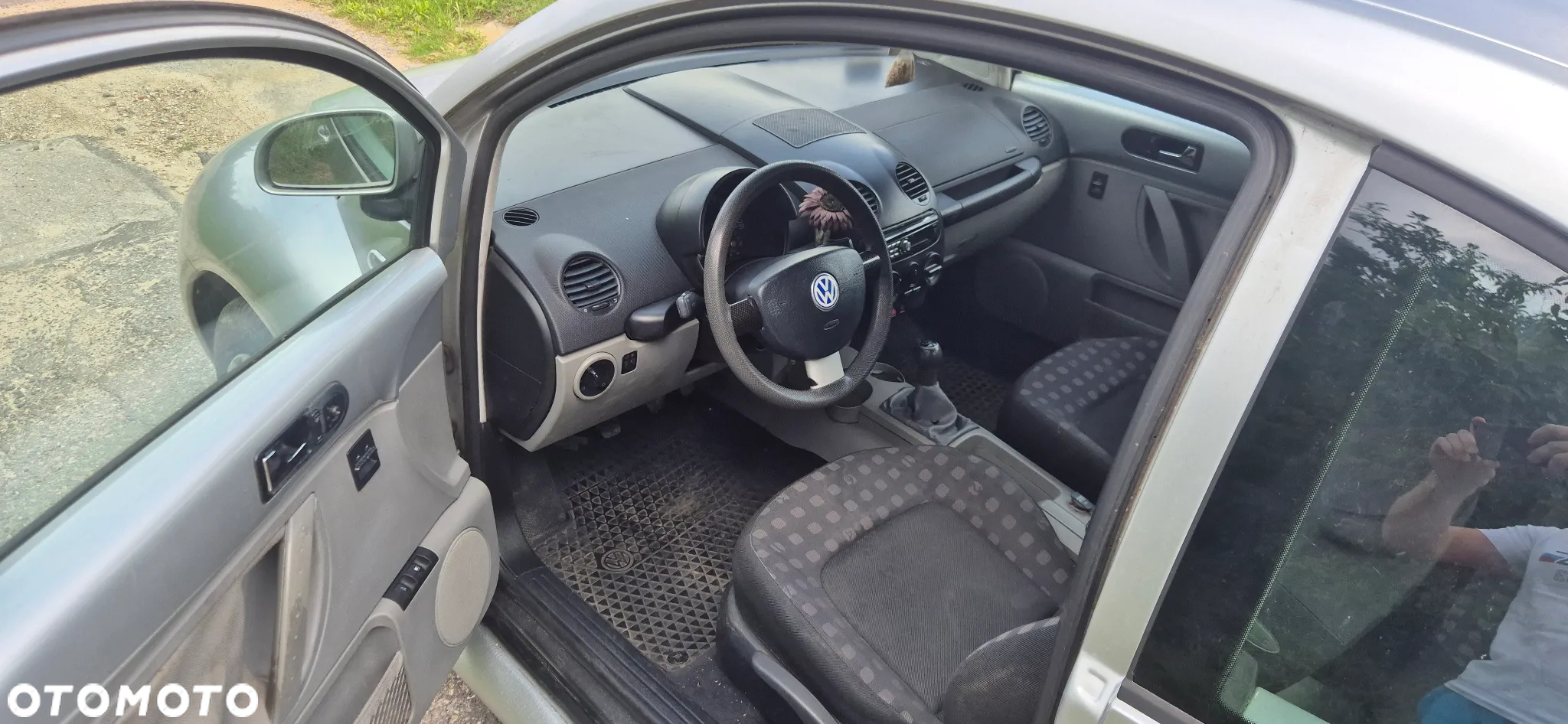 Volkswagen New Beetle 2.0 - 5