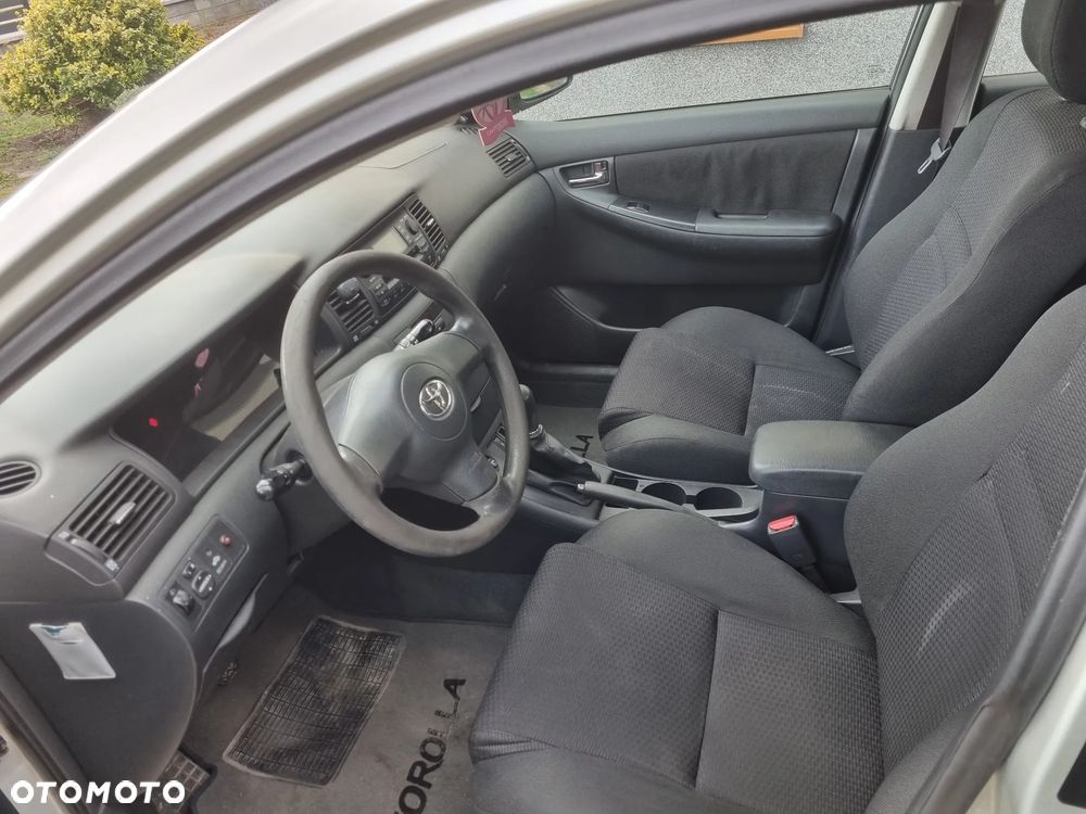 Toyota Corolla 1.4 D-4D Luna - 9