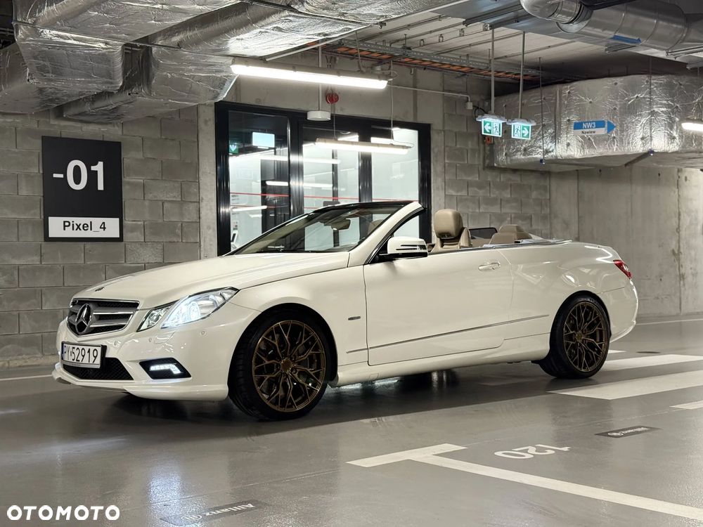 Mercedes-Benz Klasa E 500 BlueEFFICIENCY 7G-TRONIC Elegance - 22