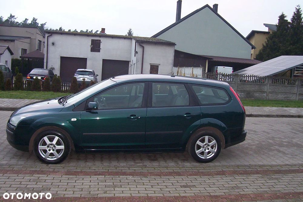Ford Focus 1.6 TDCi DPF Ambiente - 7