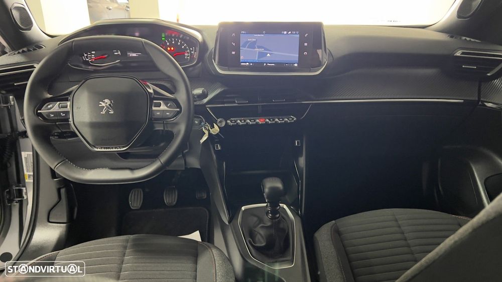 Peugeot 2008 1.2 PureTech Active - 16
