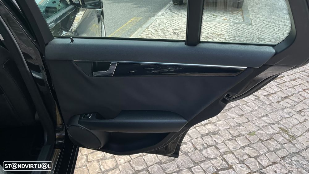Mercedes-Benz C 220 CDi Classic BlueEfficiency - 11