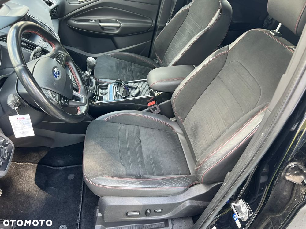 Ford Kuga 2.0 TDCi 4x4 ST-Line - 9