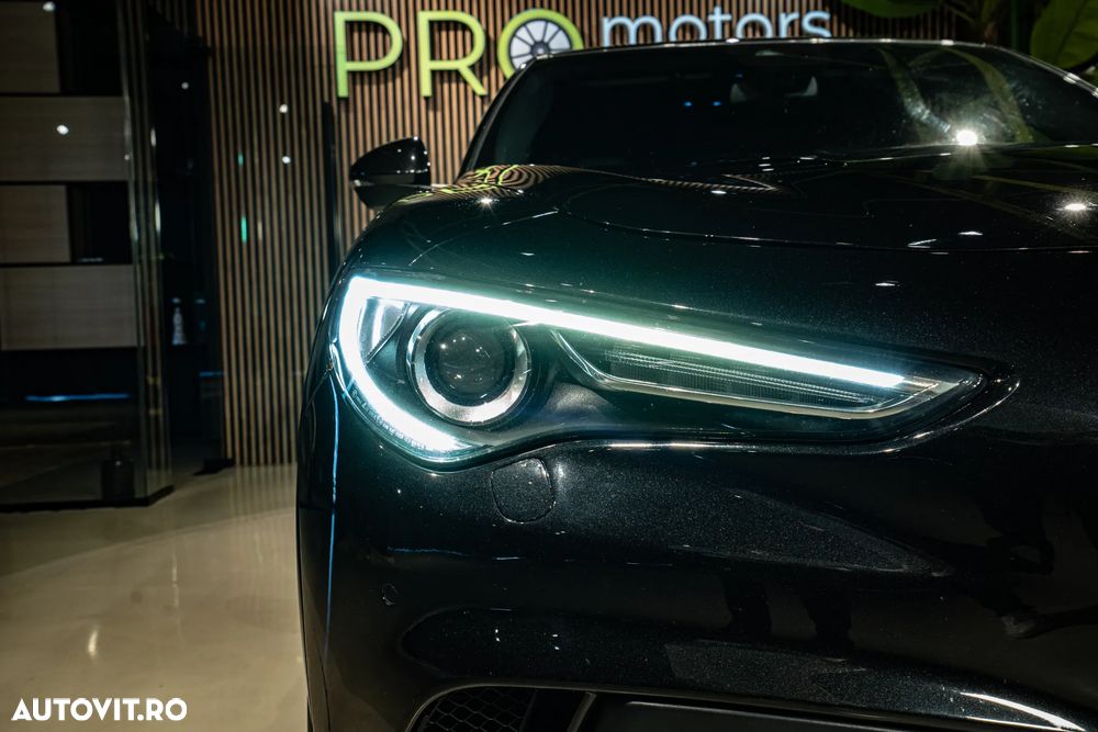 Alfa Romeo Stelvio 2.9 V6 Turbo AWD AT8 Quadrifoglio - 8