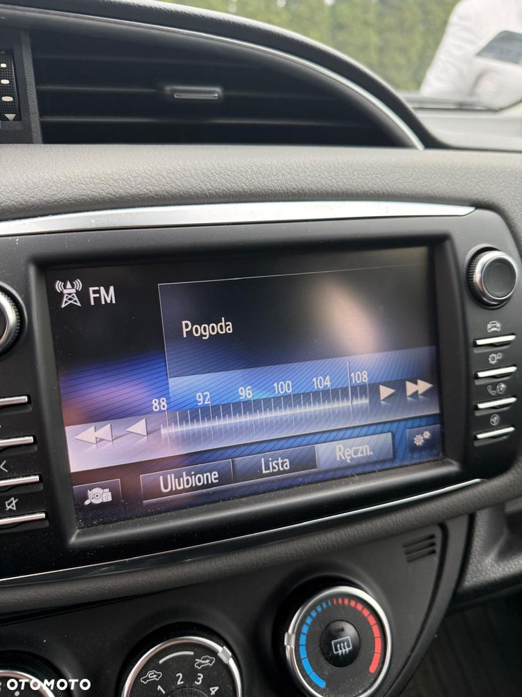 Toyota Yaris 1.5 Premium CVT - 7