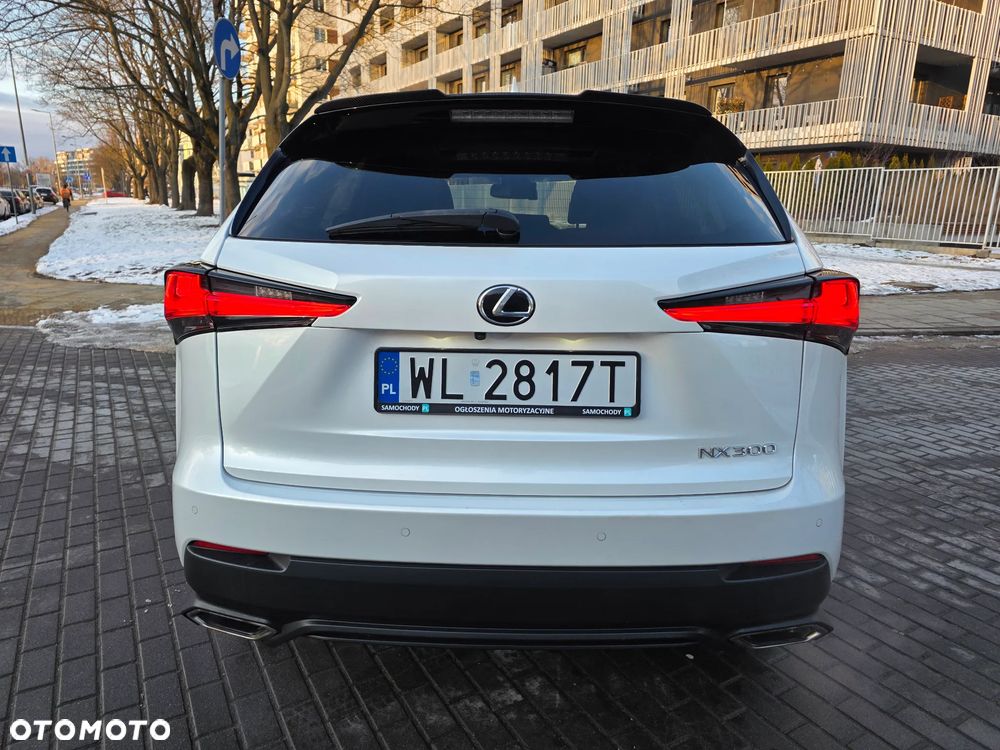 Lexus NX 300 Executive Line - 32