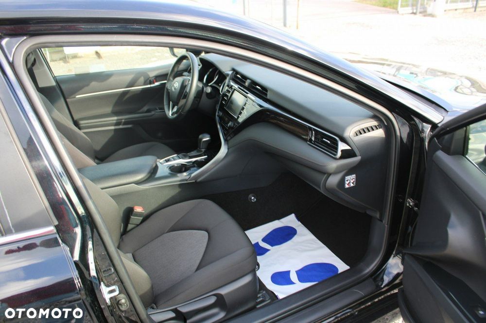 Toyota Camry - 31