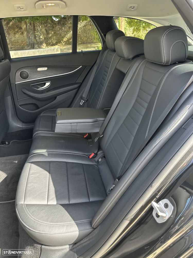 Mercedes-Benz E 300 de 4Matic T 9G-TRONIC - 8