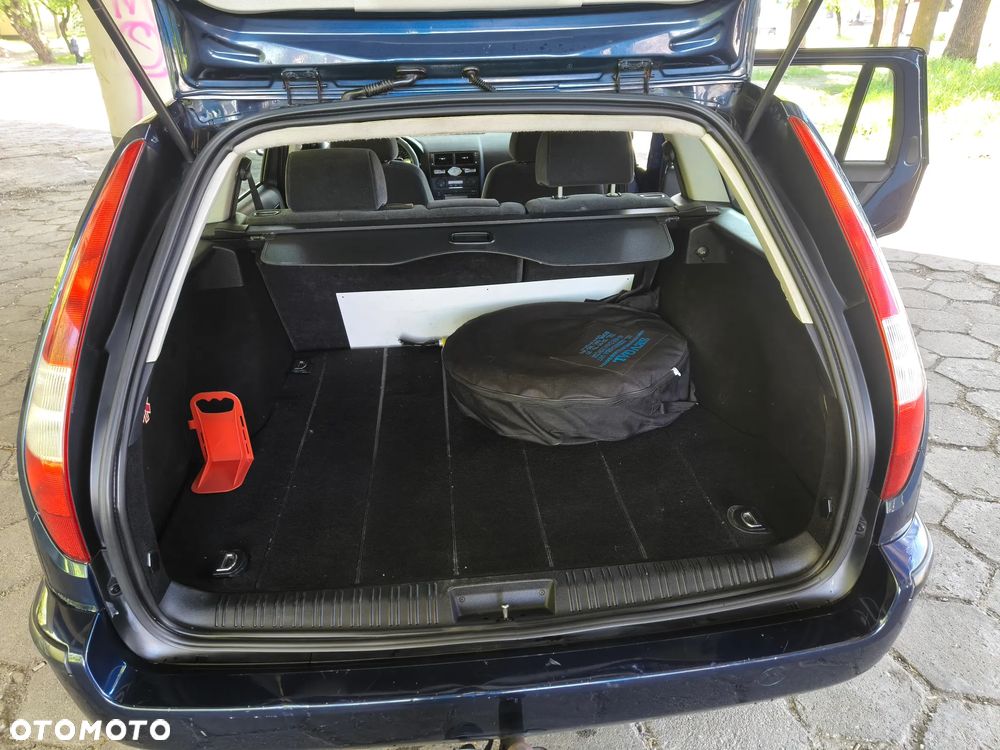 Ford Mondeo 1.8 Ghia - 27