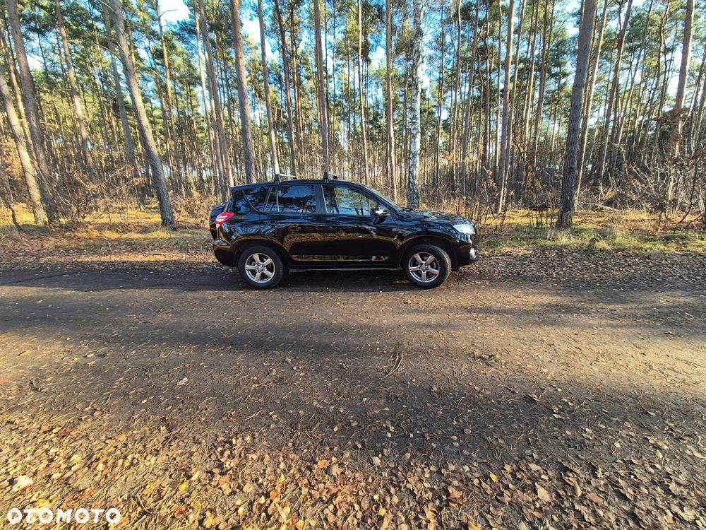 Toyota RAV4 - 3