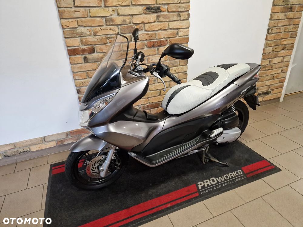 Honda PCX - 23