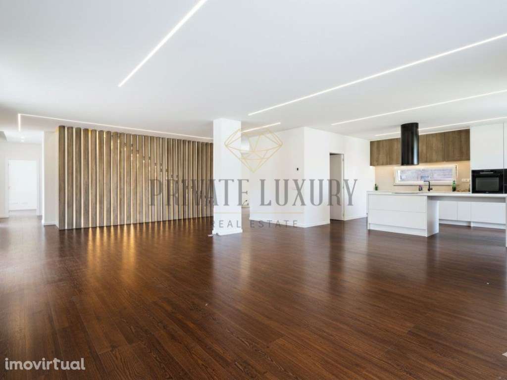 Moradia T6 isolada com piscina Azeitão - Grande imagem: 2/20