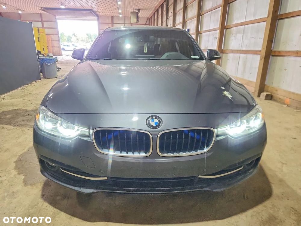 BMW Seria 3 330i xDrive Sport Line - 5