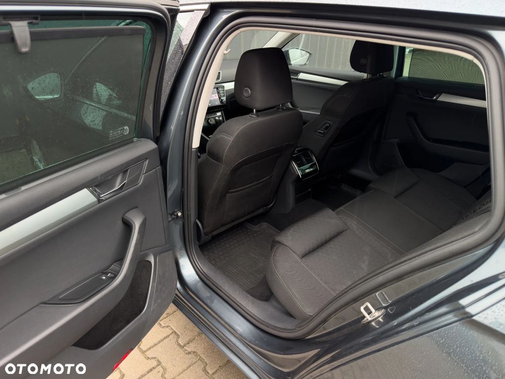 Skoda Superb 1.8 TSI Active DSG - 18