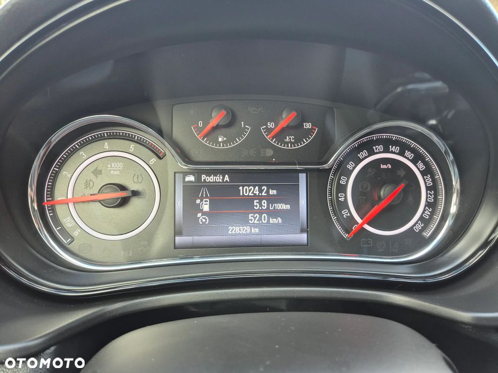 Opel Insignia - 19