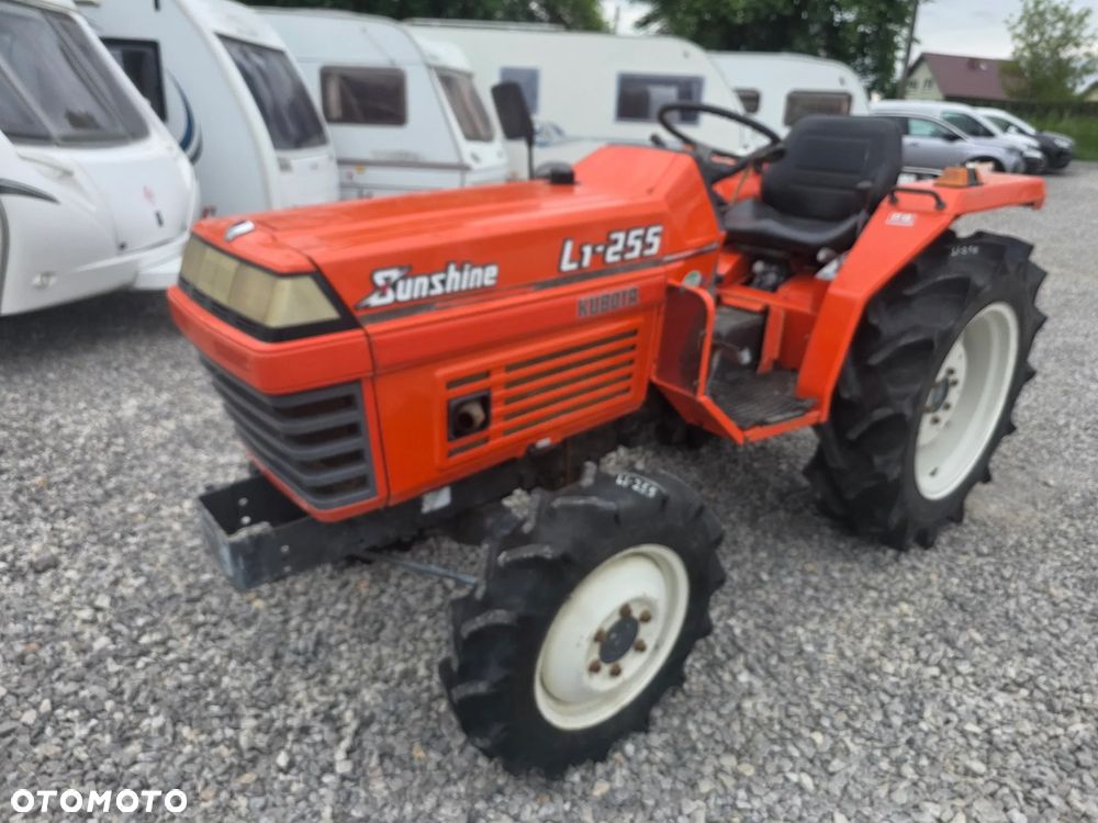 Kubota SUNSHINE L1 255 - 2