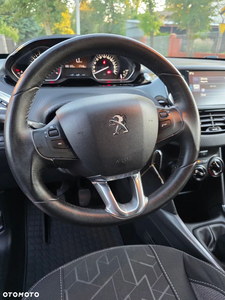 Peugeot 2008 - 17