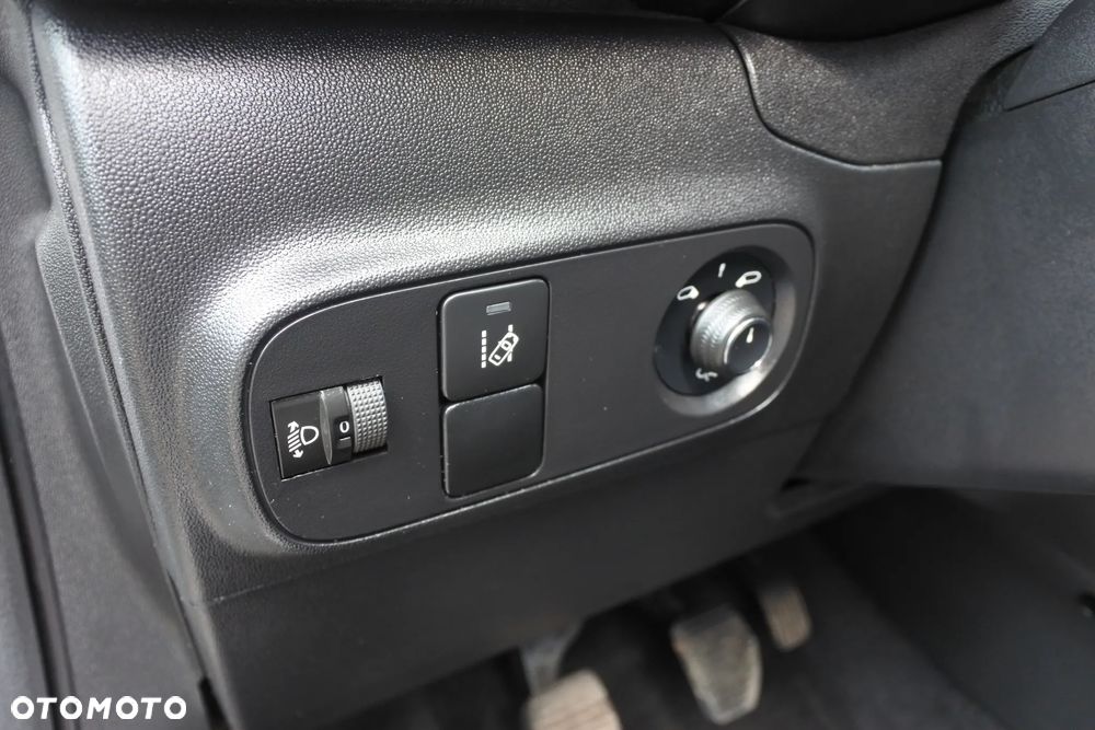 Citroën C3 Pure Tech 82 SHINE - 17