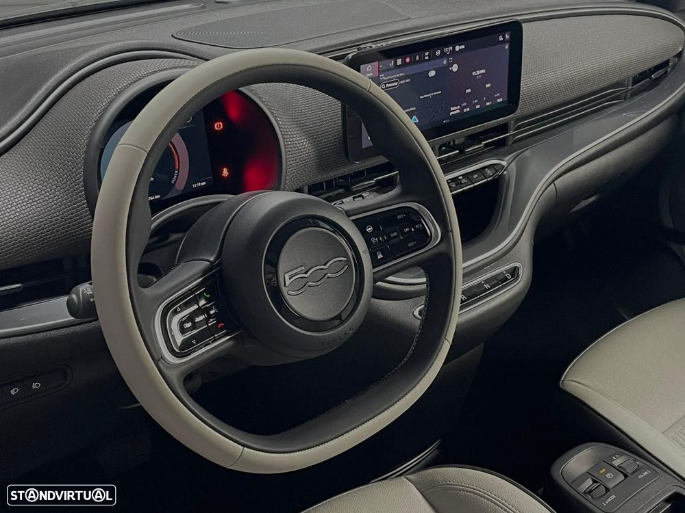 Fiat 500e La Prima - 7