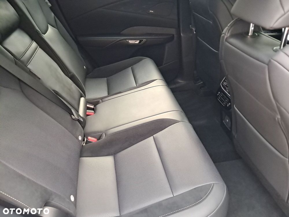 Lexus RX - 10