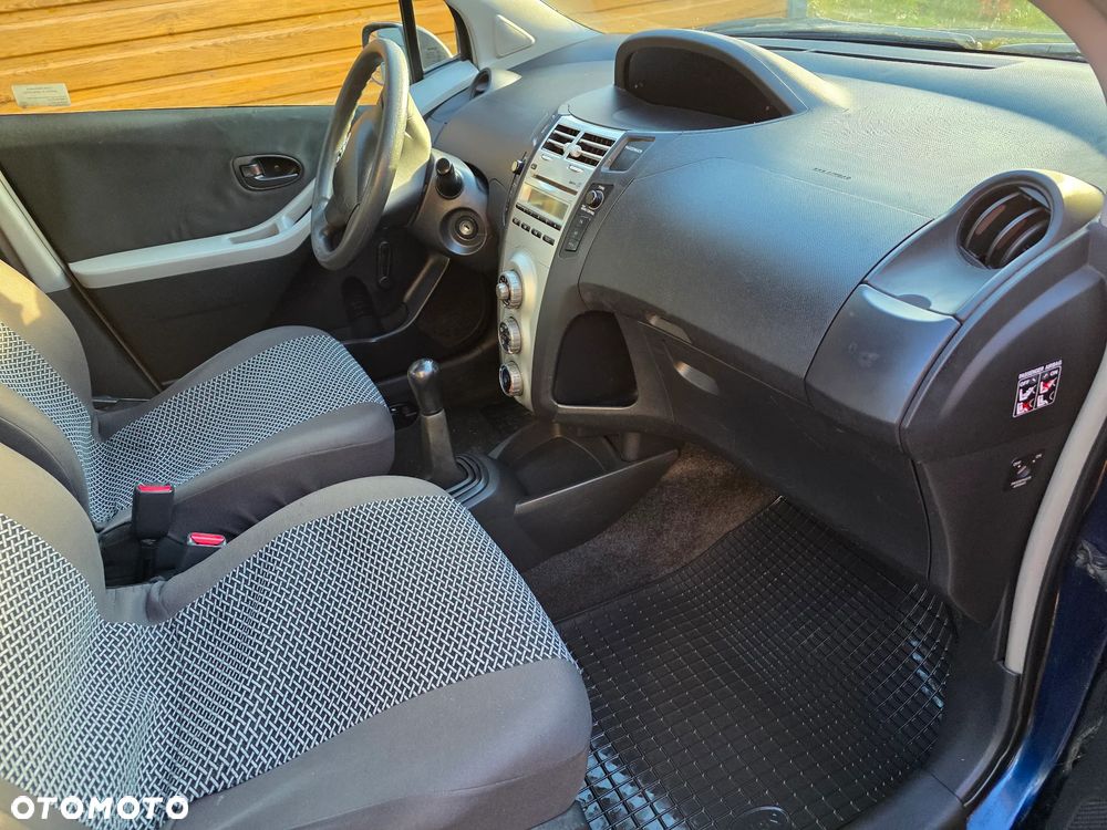 Toyota Yaris 1.0 Luna A/C - 13
