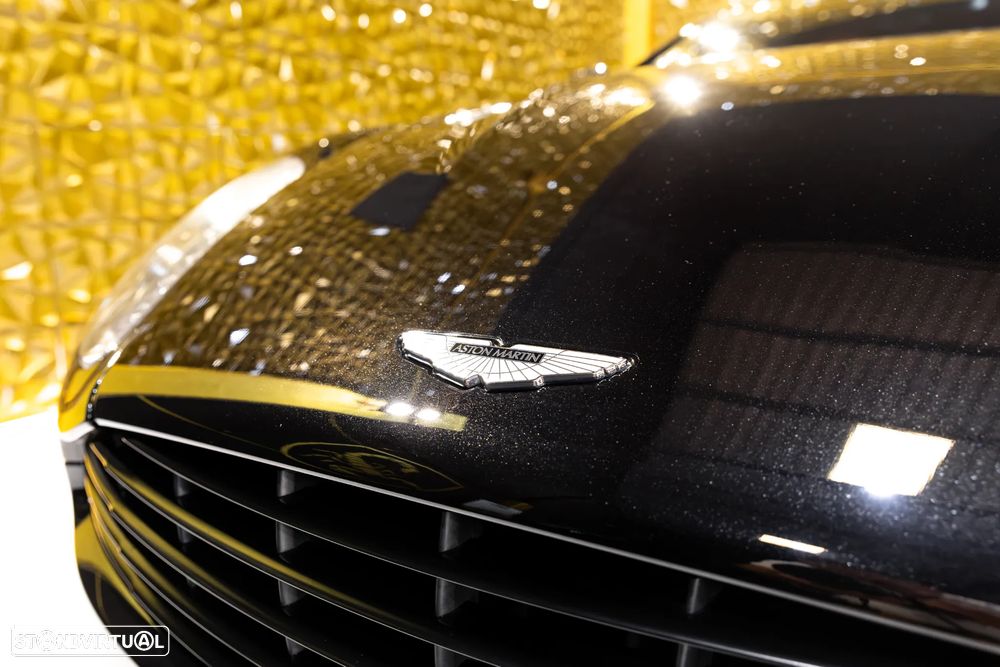 Aston Martin Vanquish Touchtronic 2 - 11