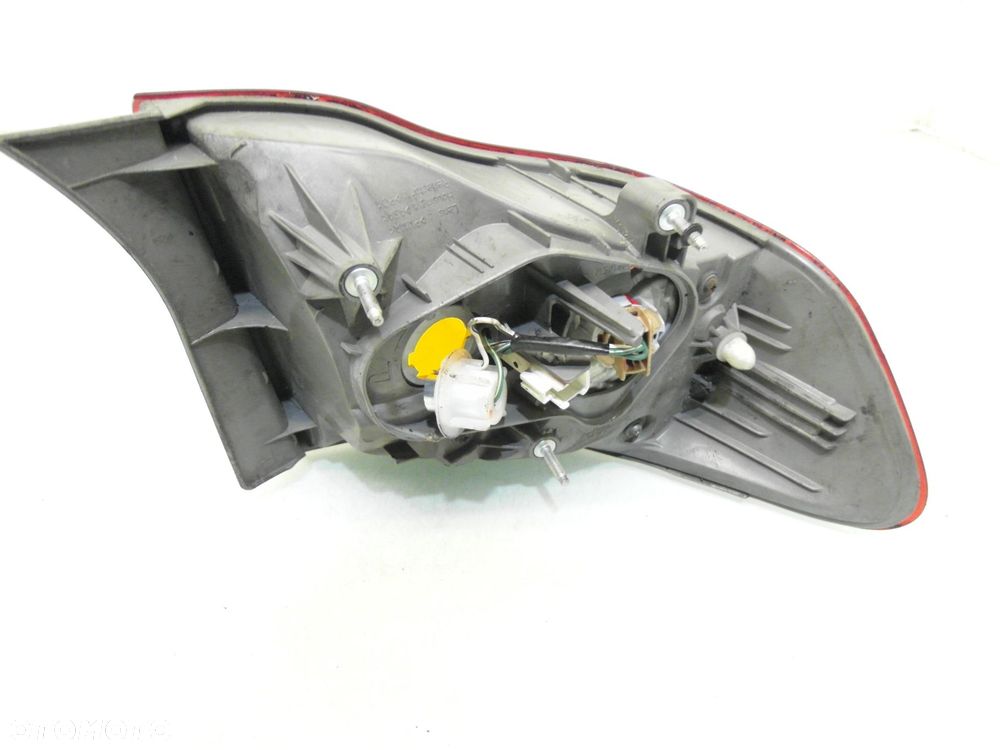 LAMPA PRAWA TYLNA TOYOTA COROLLA E12 SEDAN 12515 - 4