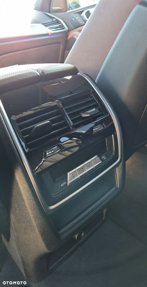 BMW X5 xDrive30d mHEV - 23