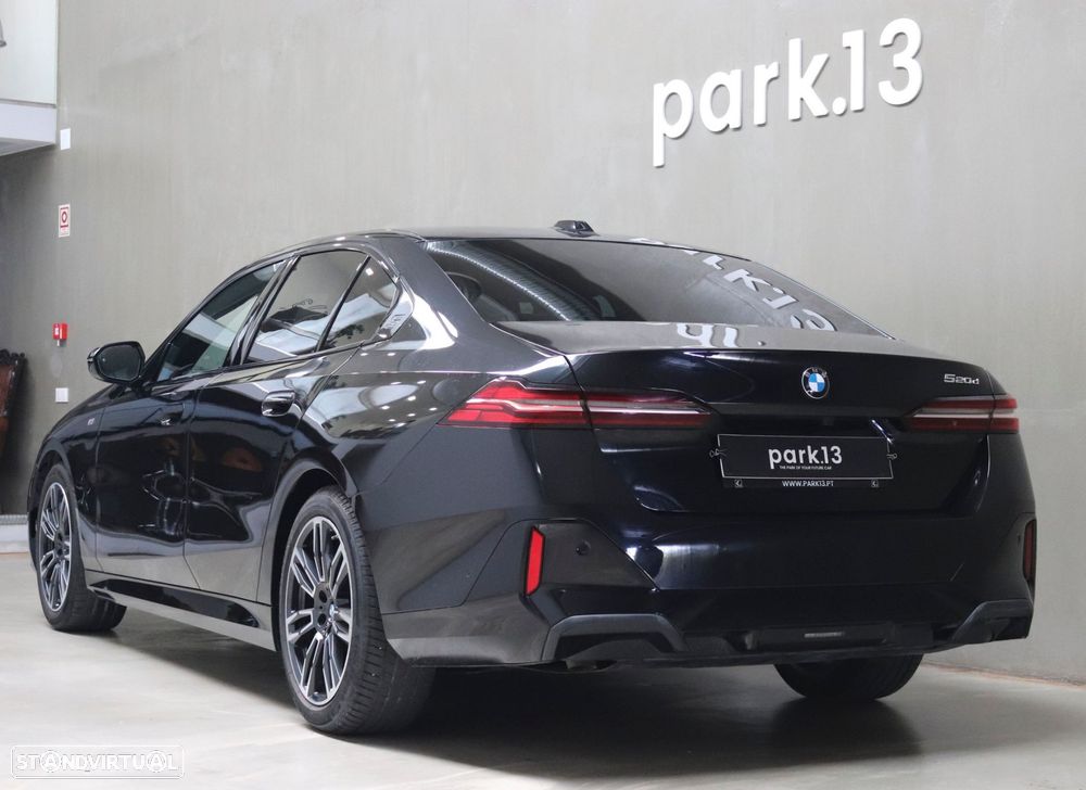 BMW 520 d xDrive Pack Desportivo M - 49