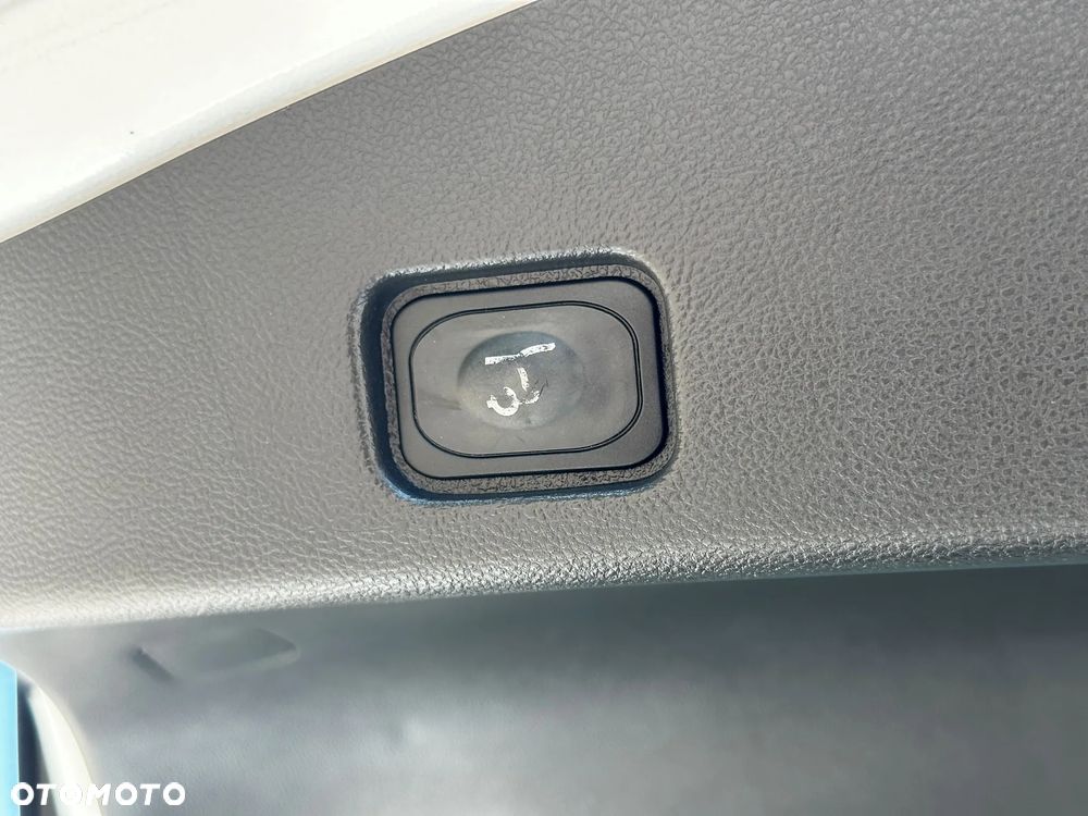 Ford Mondeo 2.0 TDCi Titanium PowerShift - 38