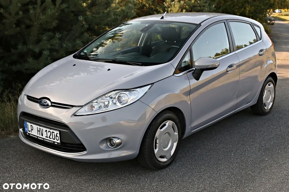 Ford Fiesta 1.6 TDCi Champions Edition - 14