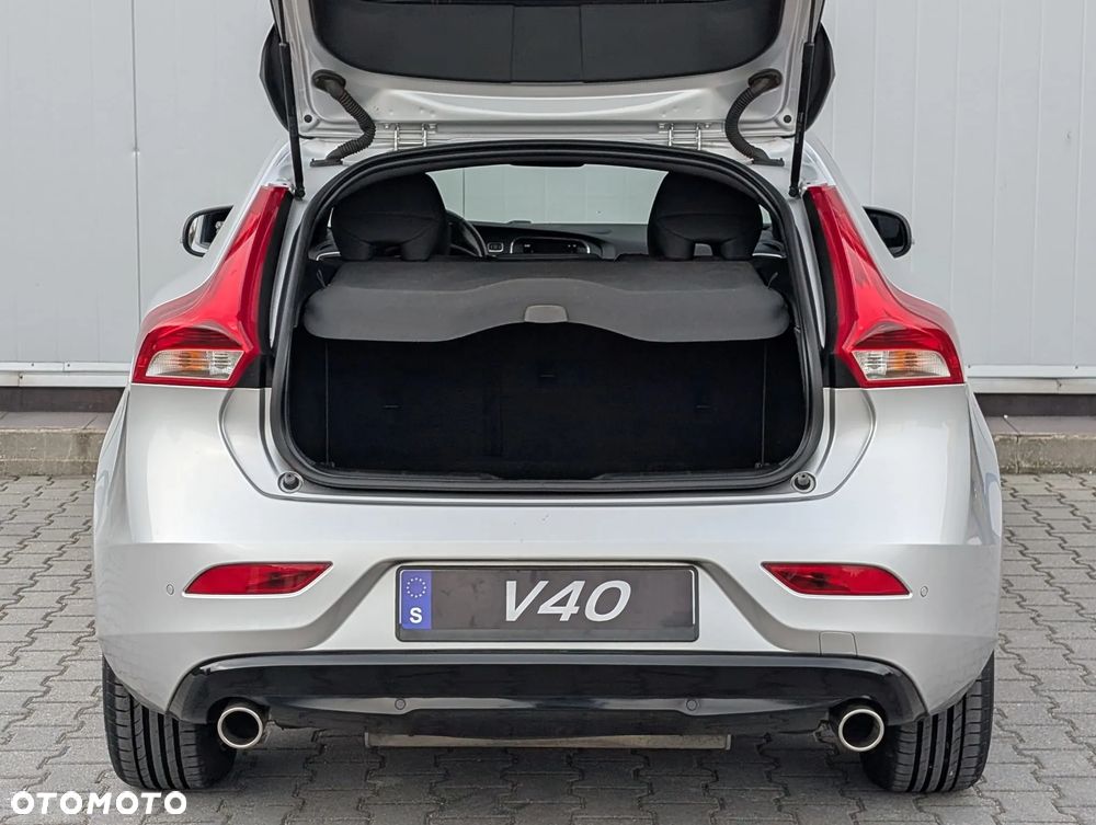 Volvo V40 T4 Drive-E Momentum - 16