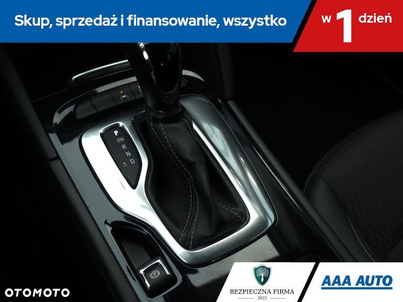 Opel Insignia - 18