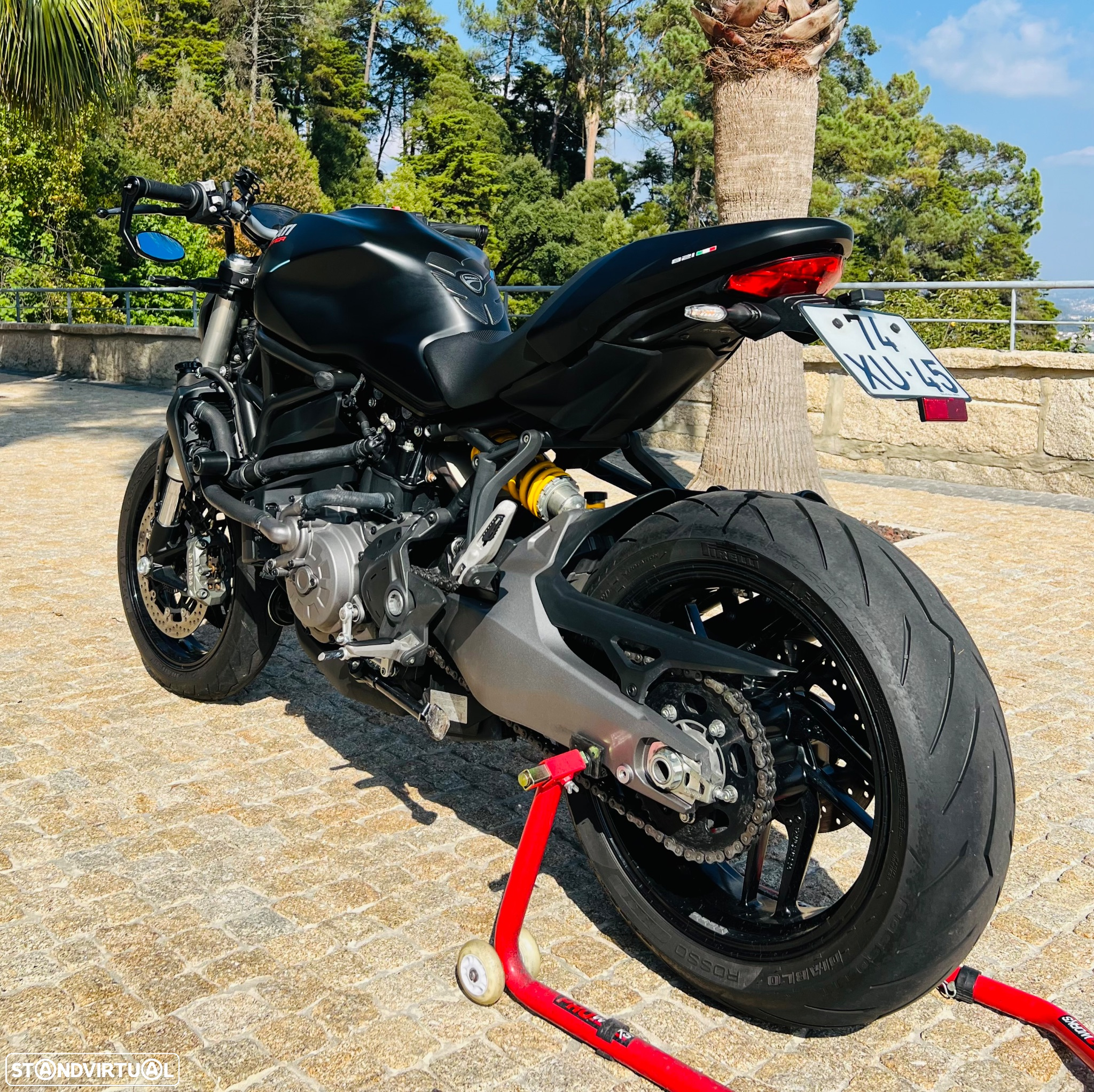 Ducati Monster Dark - 2