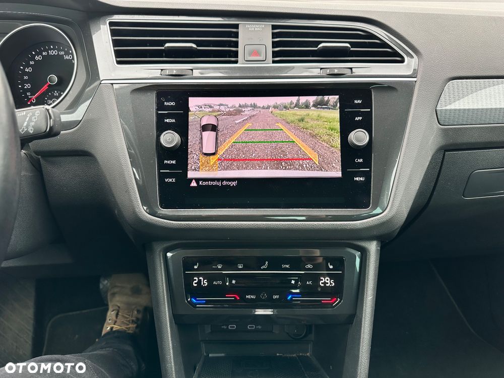 Volkswagen Tiguan - 27
