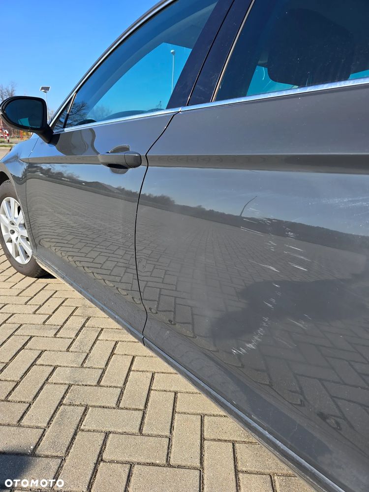 Volkswagen Passat Variant 2.0 TDI BMT Comfortline - 16