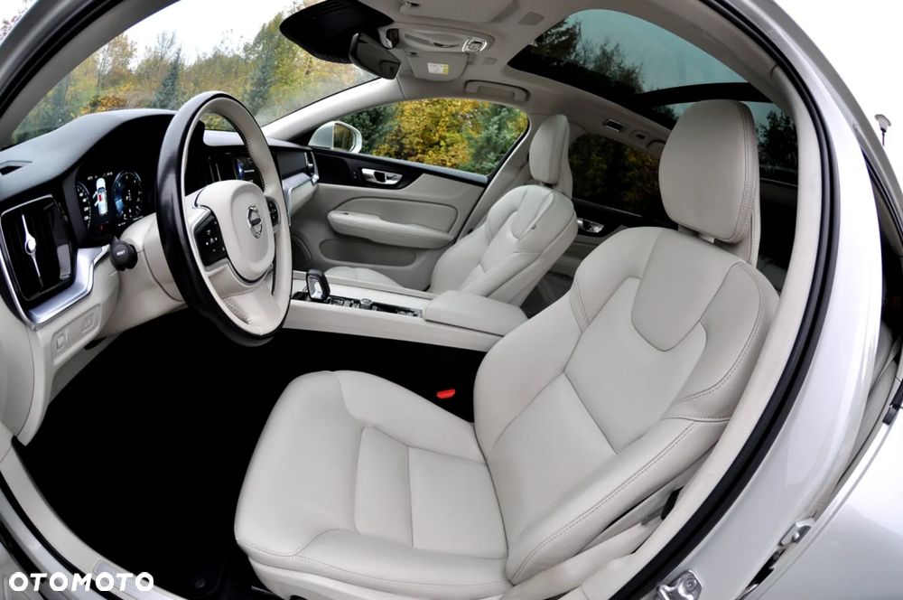 Volvo V60 B4 D Geartronic Momentum Pro - 21