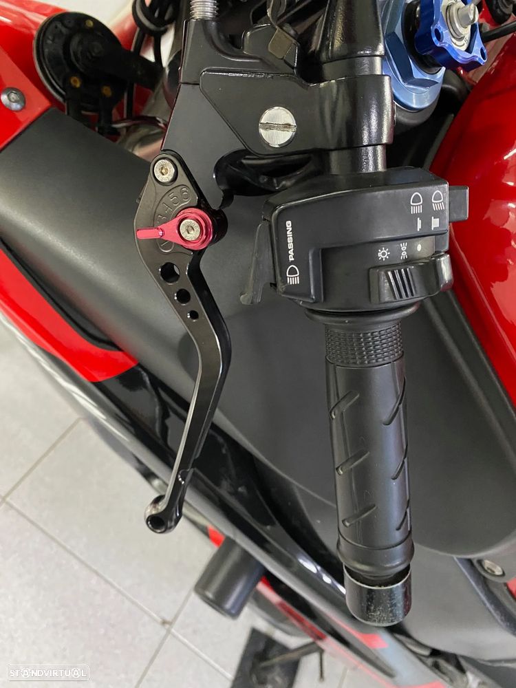 Honda CBR CBR 954 Fireblade - 12