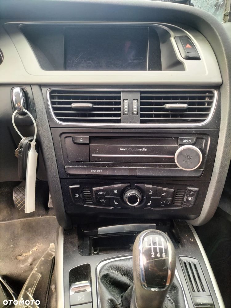 AUDI A4 B8 2.0 TDI 120KM LZ9Y SEDAN DRZWI PRAWY LEWY PRZÓD TYŁ KLAPA ZDERZAK TYŁ MASKA BŁOTNIK LAMPA PAS PRZEDNI SZYBA LUSTERKO SILNIK SKRZYNIA CAŁY NA CZĘŚCI - 6