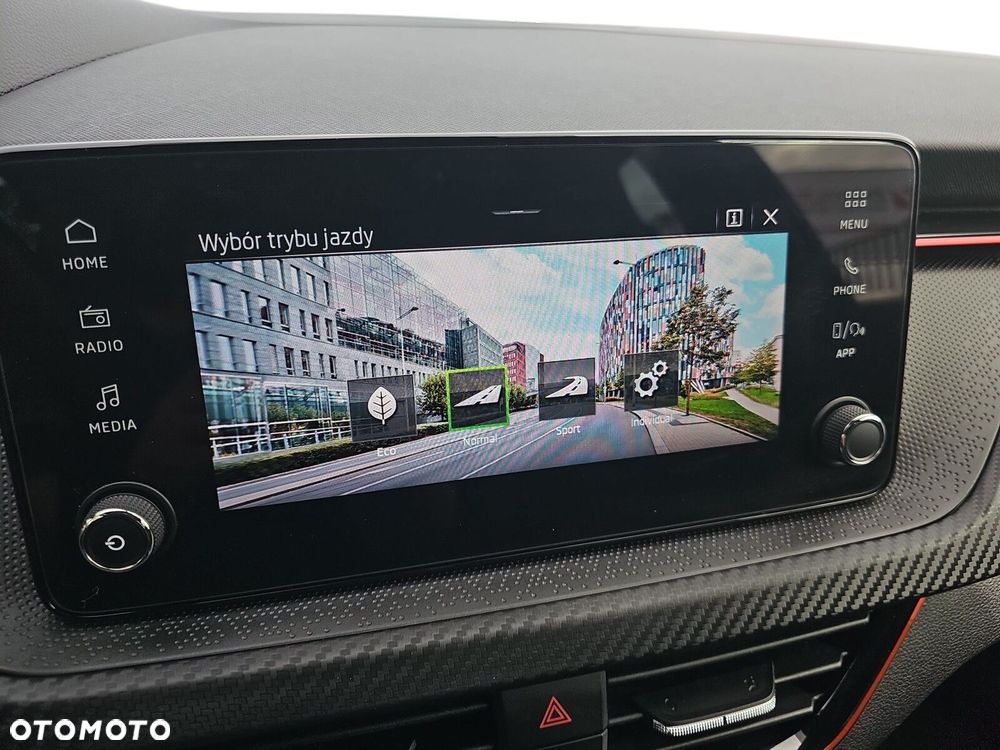 Skoda Kamiq 1.5 TSI Monte Carlo DSG - 31