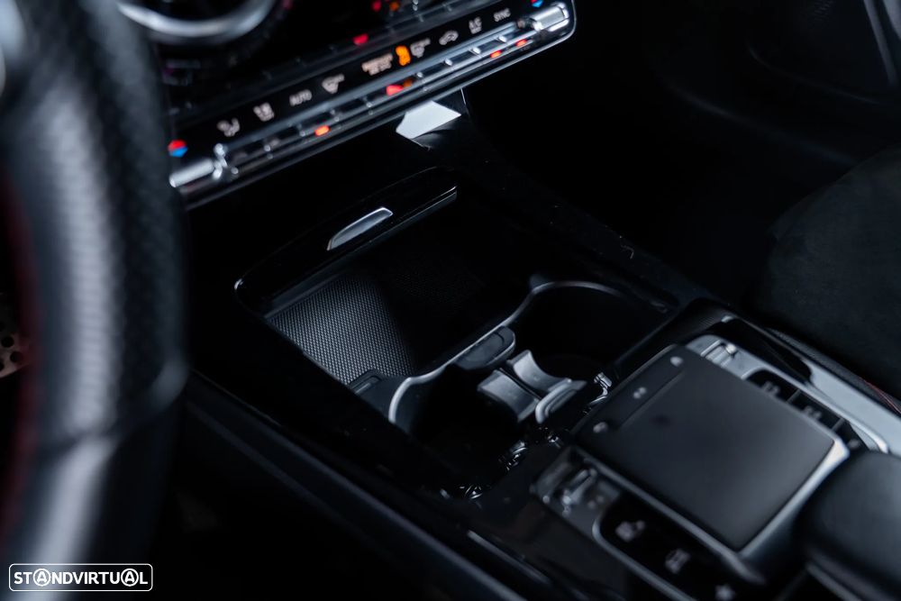 Mercedes-Benz CLA 220 d Shooting Brake AMG Line Aut. - 22