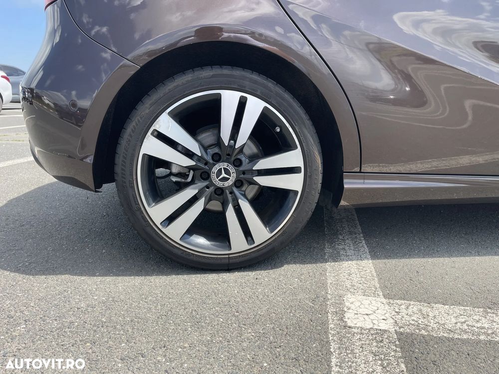 Mercedes-Benz A 180 d 7G-DCT Urban - 30