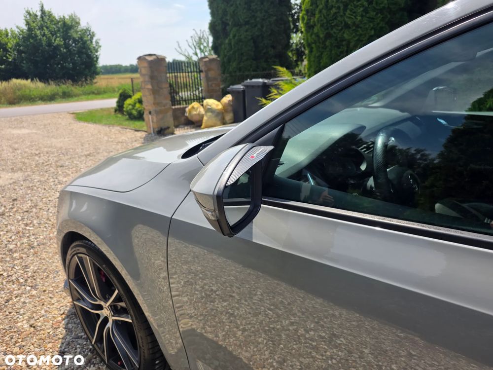 Skoda Octavia 2.0 TDI 4x4 RS DSG - 23