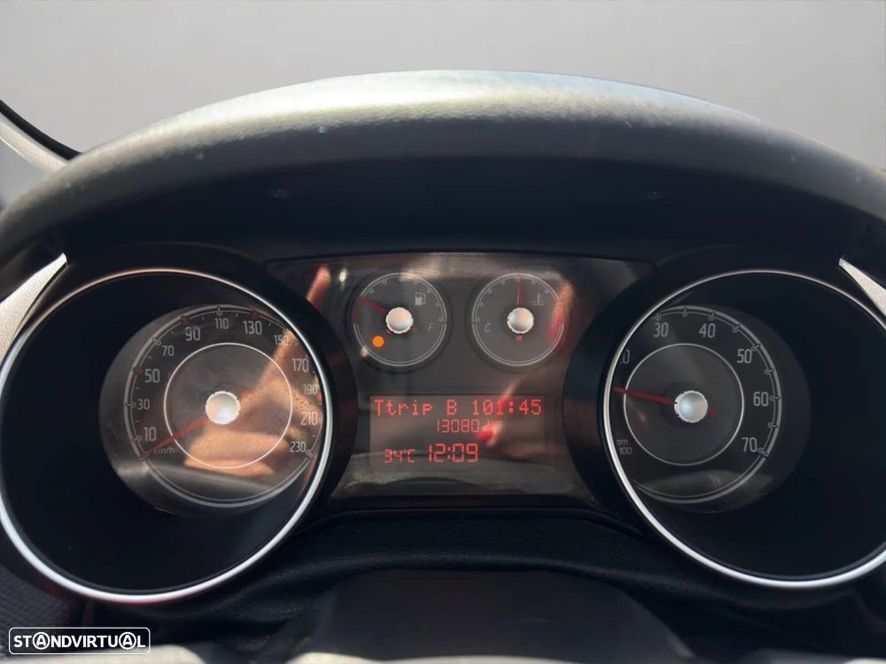 Fiat Punto 1.2 Lounge S&S - 11
