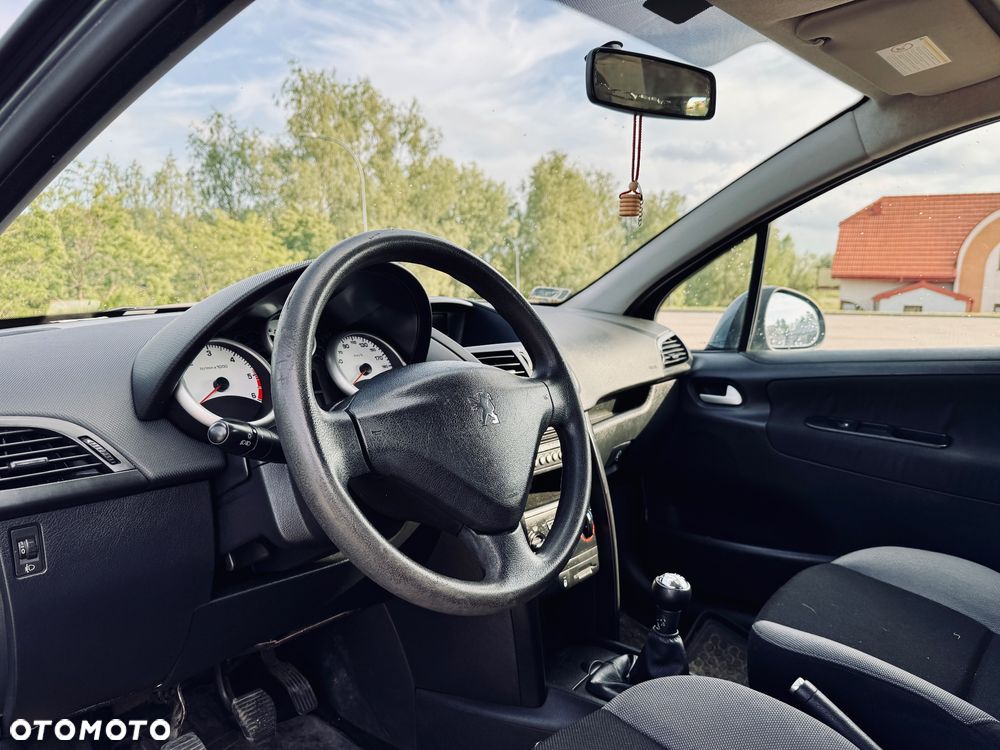 Peugeot 207 1.4 HDi Trendy - 10