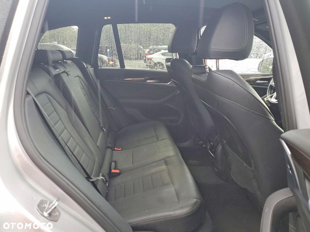BMW X3 - 10