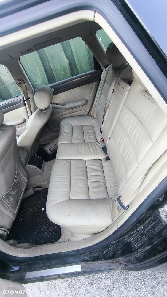Audi A6 Avant 2 - 6
