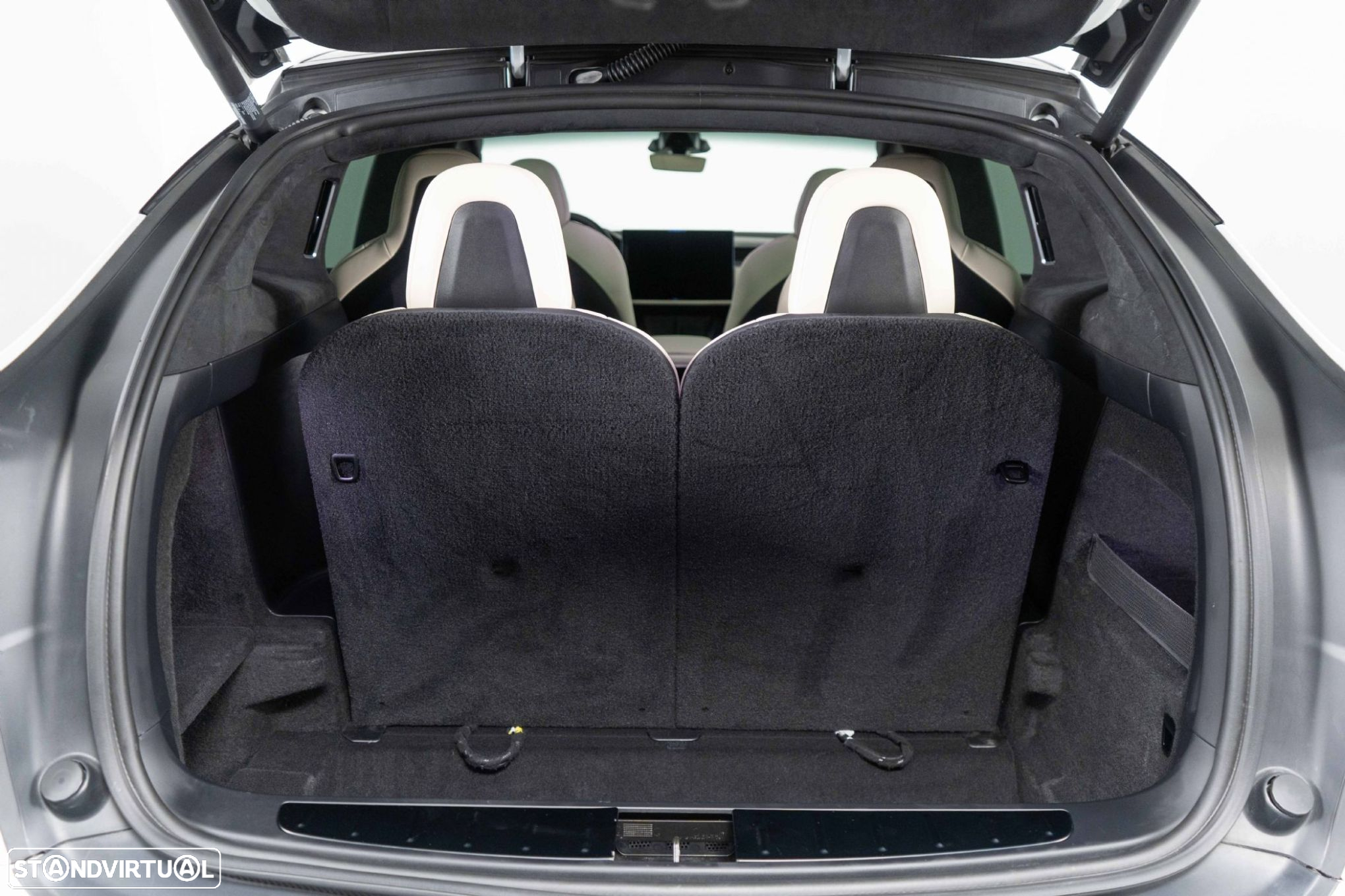 Tesla Model X Plaid AWD - 12