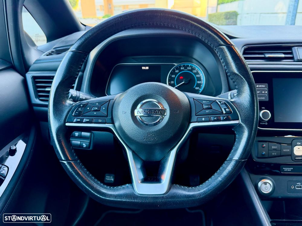 Nissan Leaf - 8