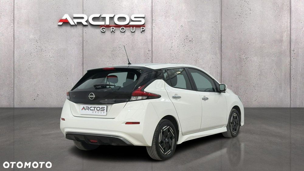 Nissan Leaf - 5